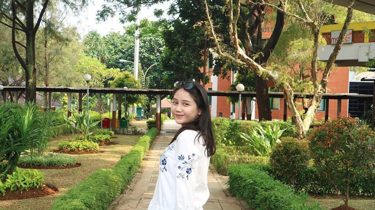 7 Potret Transformasi Jessica Anastasya, Pemain Sinetron Eneng dan Kaos Kaki Ajaib