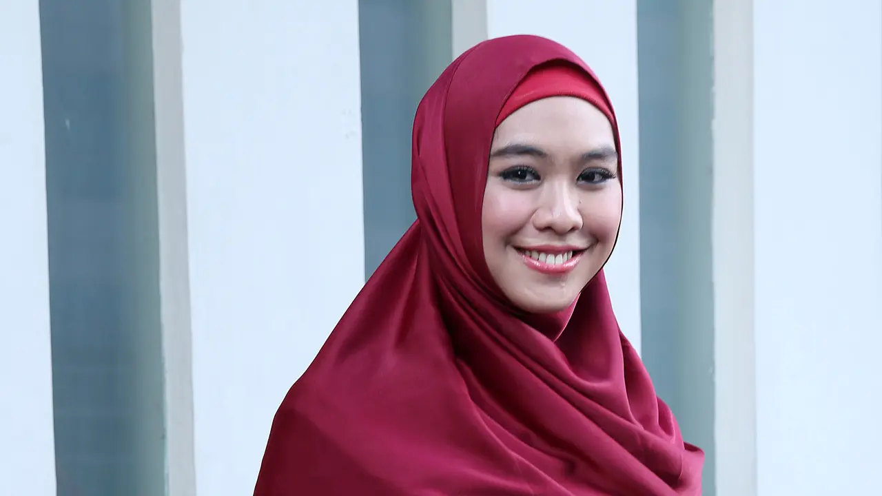 Oki Setiana Dewi
