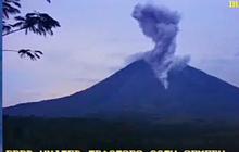 Jalur Pendakian Baru Dibuka, Gunung Semeru Luncurkan Awan Panas Setinggi 2.000 Meter