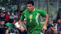 Gelandang Anyar Persebaya Kagumi Antusiasme Bonek