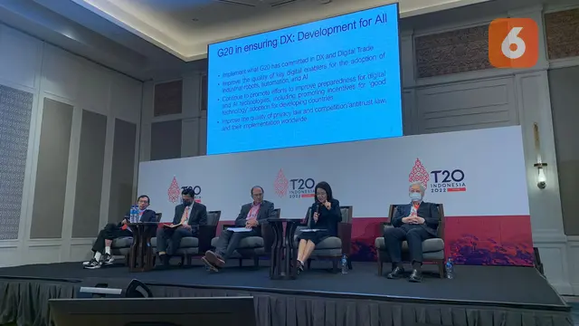 Parallel Session di KTT T20 bertajuk "Leveraging Digital Transformation and Smartization to Improve Quality of Life" yang digelar pada Senin (5/9/2022). (Liputan6/Benedikta Miranti T.V)