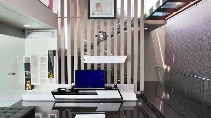 Desain interior rumah modern karya Wastu Cipta Parama. (dok. Wastu Cipta Parama/Arsitag.com)