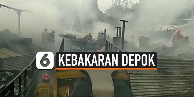 VIDEO: Lapak Barang Bekas Terbakar Diduga Korsleting Listrik