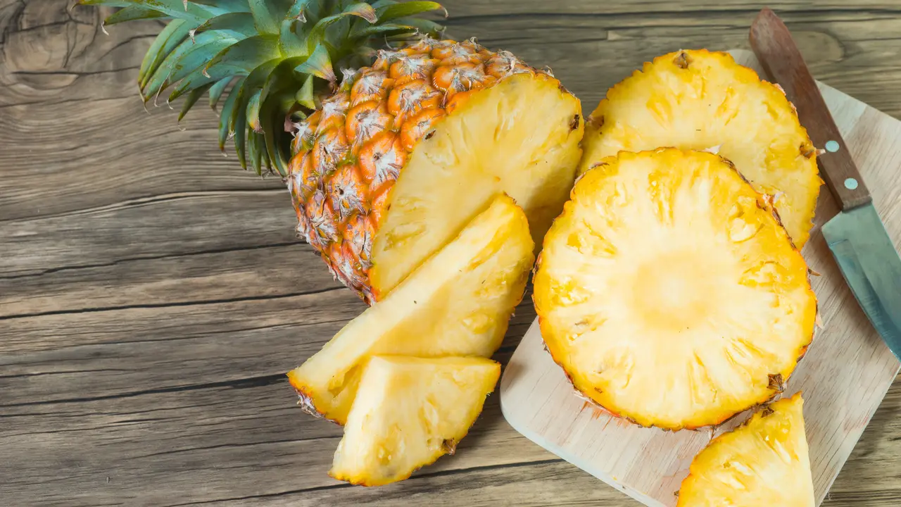 12 Manfaat Nanas Madu Bagi Kesehatan, Lengkap Kandungan Nutrisi dan Efek Sampingnya