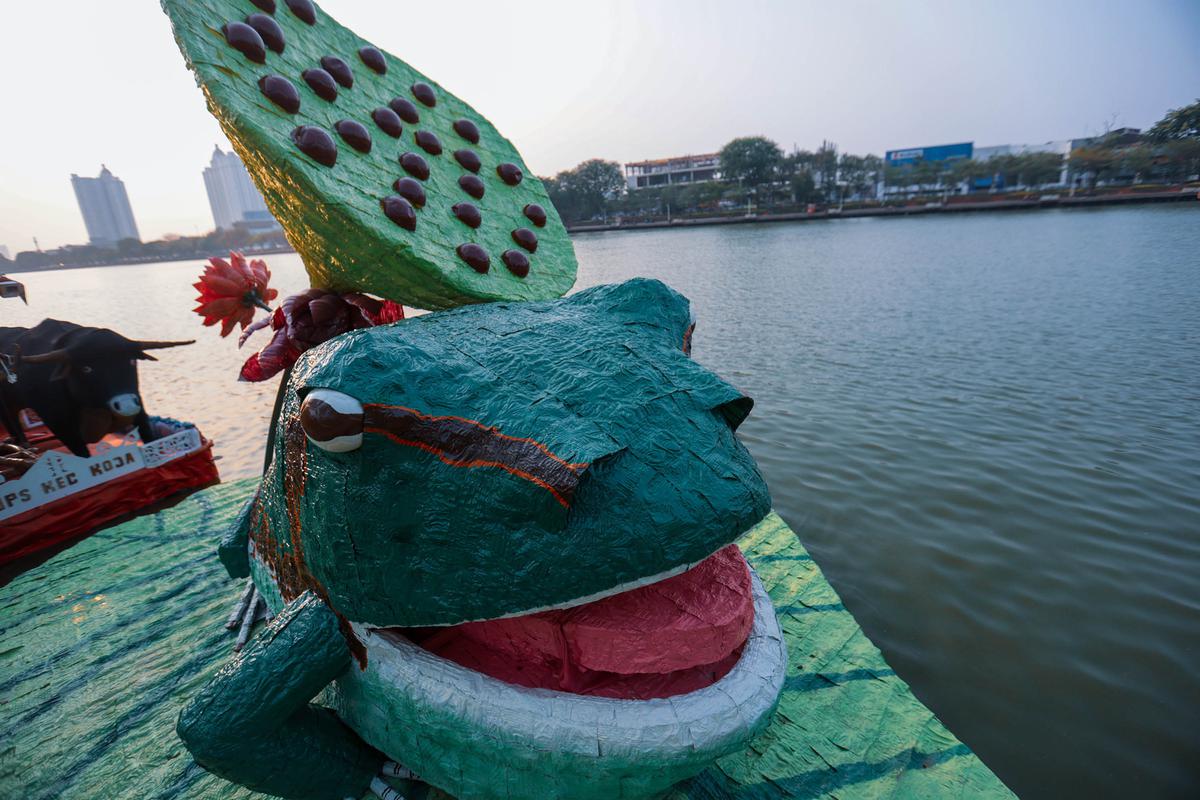 Penampakan 43 Perahu Unik Hasil Kreasi Pasukan Oranye DKI Jakarta