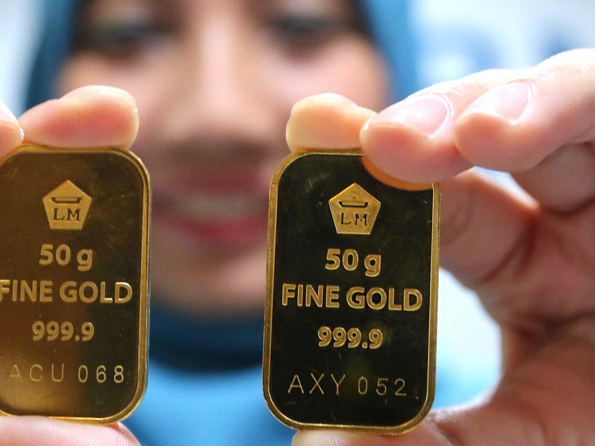 Tahun Ajaran Baru, Toko Emas di Pekanbaru Buka Lebih Lama ...