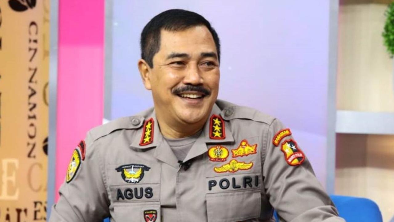 Pesan Istri Wakapolri saat Antar Anak Jalani Pendidikan di Inggris, 'Jangan Lupa Sholat Nak