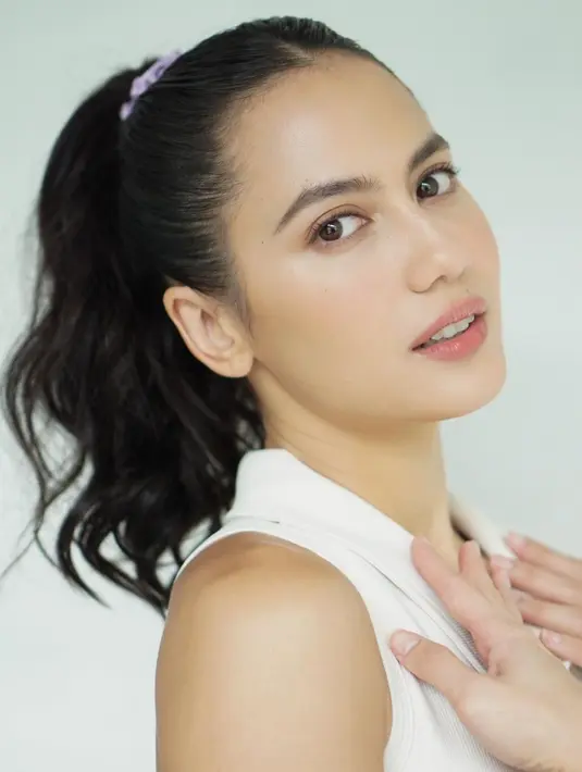 Pevita Pearce kembali mengunggah potret terbarunya di akun Instagram. (FOTO: instagram.com/pevpearce/)
