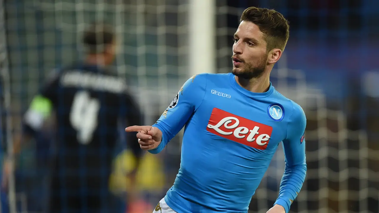 Chelsea Inginkan Pemain Napoli Incaran MU
