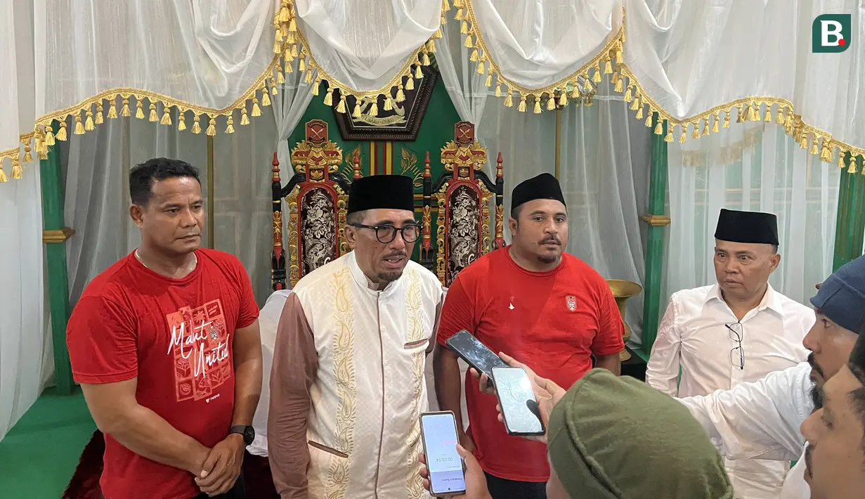 foto-euforia-promosi-ke-liga-1-2024-2025-berlanjut-skuad-malut-united