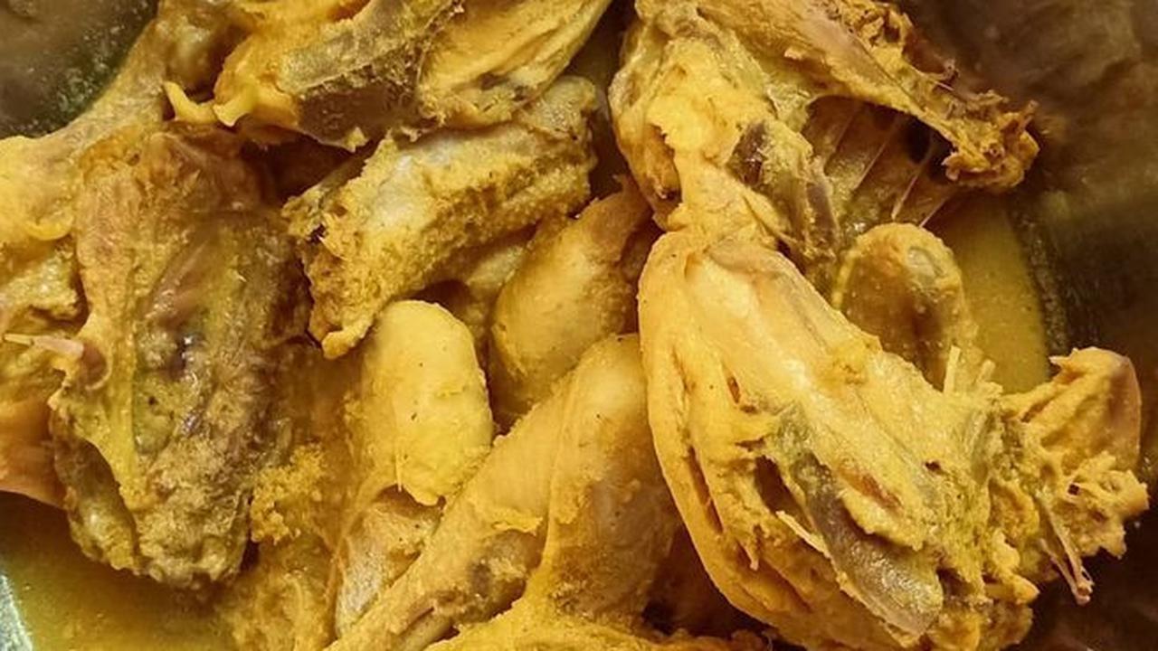 Mengungkep Ayam Pakai Metode Kukus, Dijamin Bumbu Nempel Sempurna