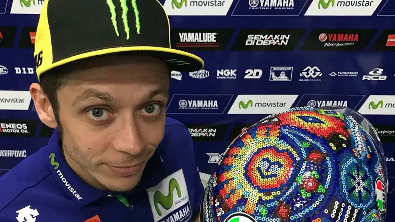 Helm baru Rossi di Sepang (Foto: IG Valentino Rossi)