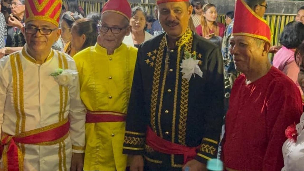 Alfred Denny Tuejeh (ADT) menghadiri perayaan Hari Ulang Tahun Desa Tanggari yang ke-681