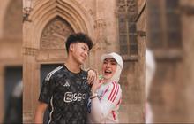 Senyumnya Disebut Mirip Mendiang Adjie Massaid, ini Potret Ganteng Keanu Massaid saat Jalan-jalan di Barcelona