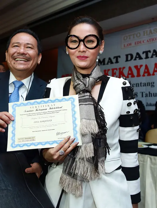 Penyanyi dangdut asal Pasuruan ini juga siap menerapkan apapun peraturan pemerintah berkaitan dengan hak cipta. (Deki Prayoga/Bintang.com)