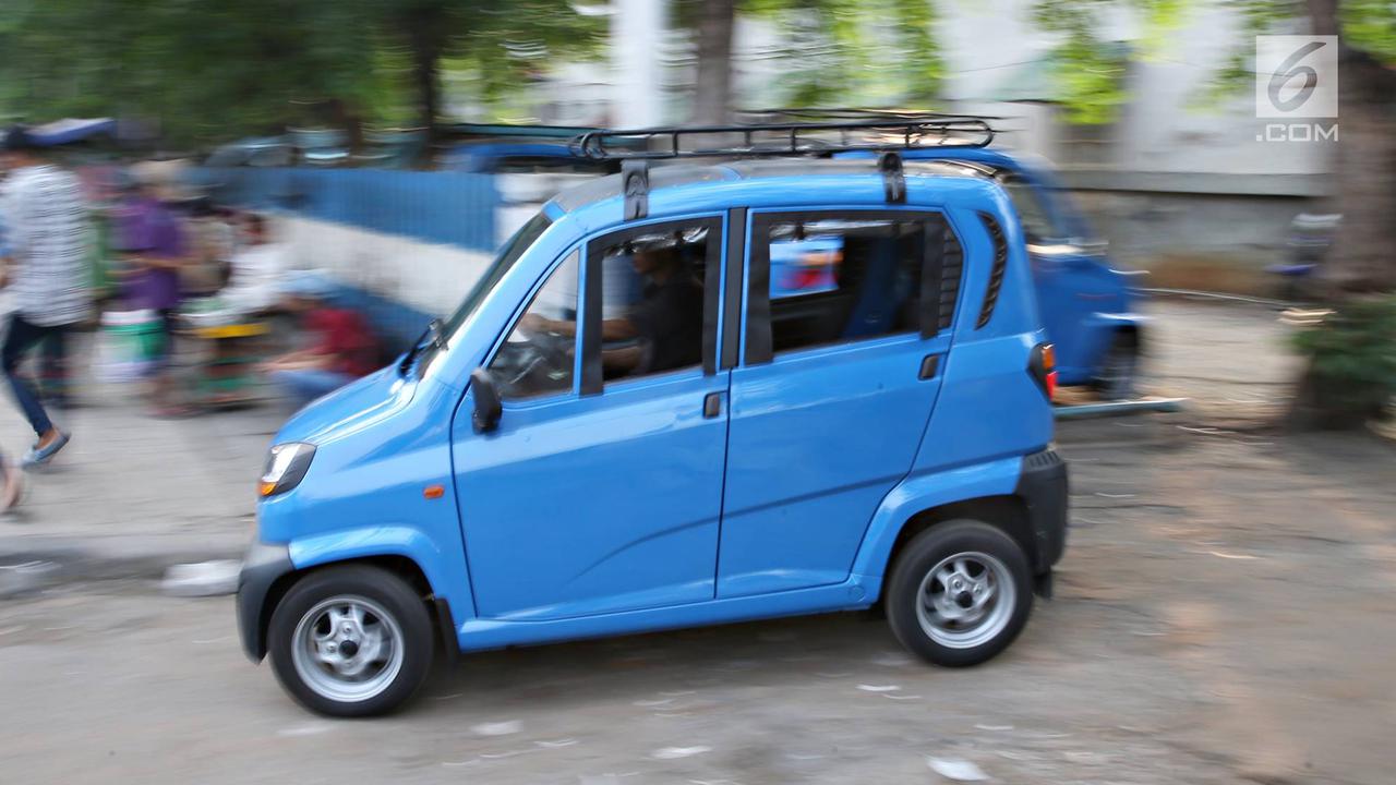 Bajaj Roda Empat Pengganti Bemo Mulai Beroperasi di Jakarta