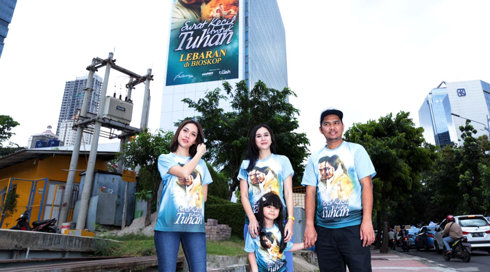 Film Surat Kecil Untuk Tuhan Launching LED Screen Promo Terbesar di Indonesia (Deki Prayoga/bintang.com)