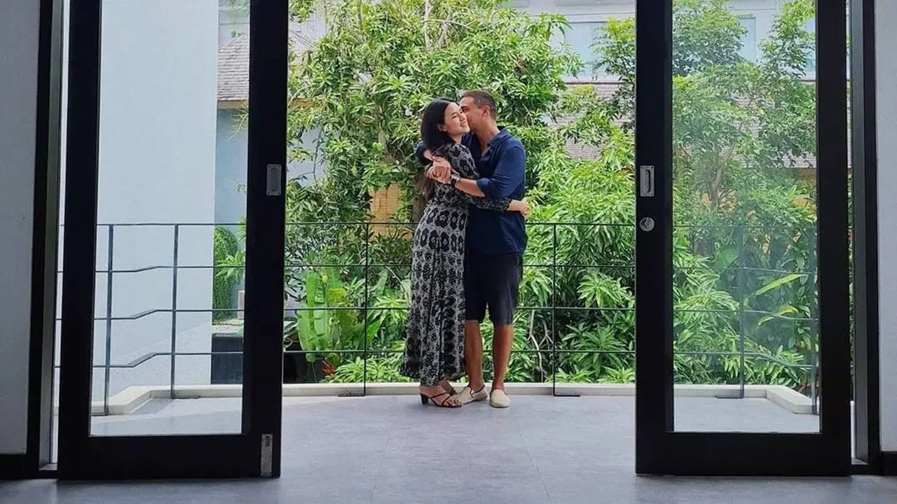 Rumah baru Hamish Daud-Raisa