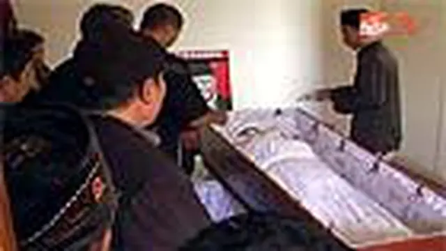 PDIP: Kibarkan Bendera Setengah Tiang untuk Sutjipto