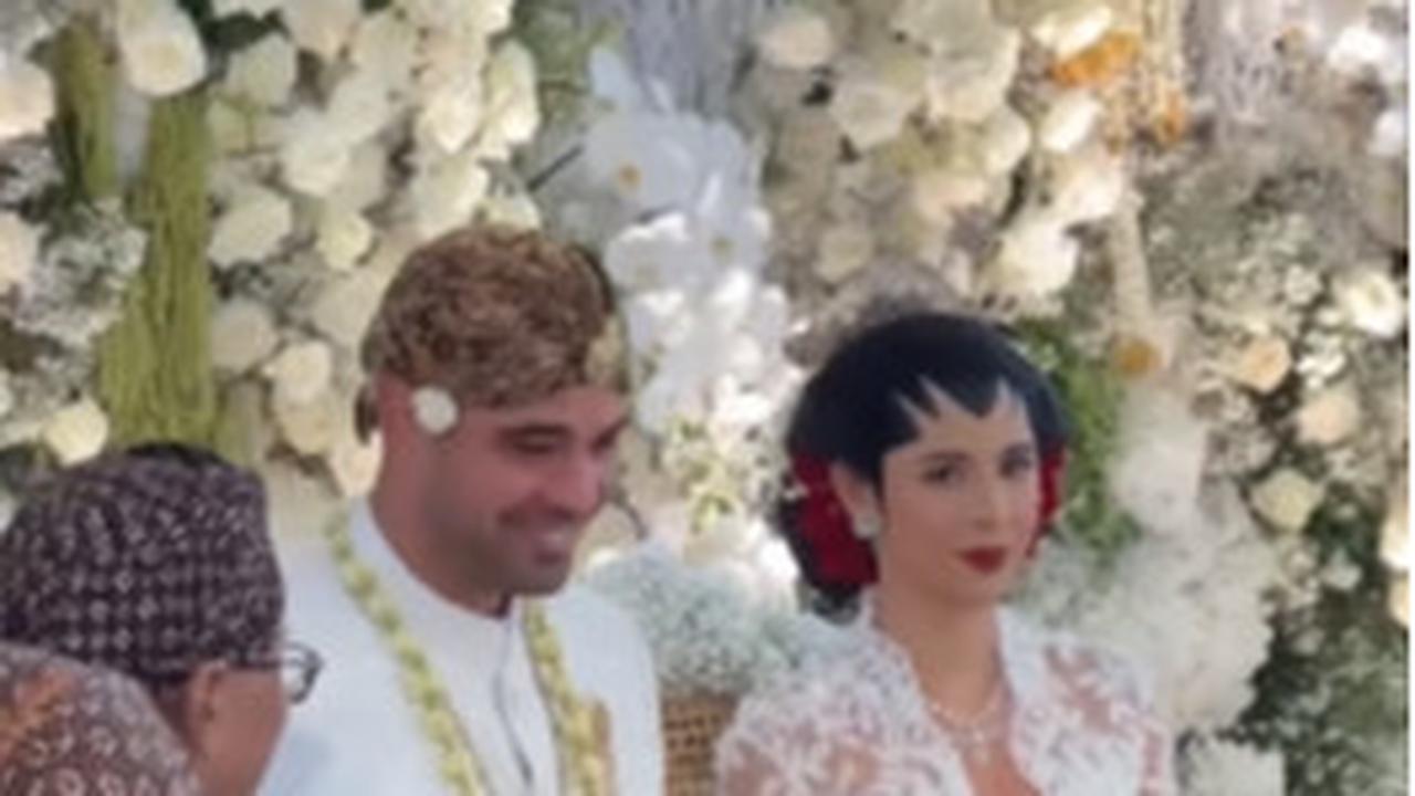 Berwajah Bule, Cantiknya Nadine Kaiser Anak Susi Pudjiastuti di Hari Pernikahannya