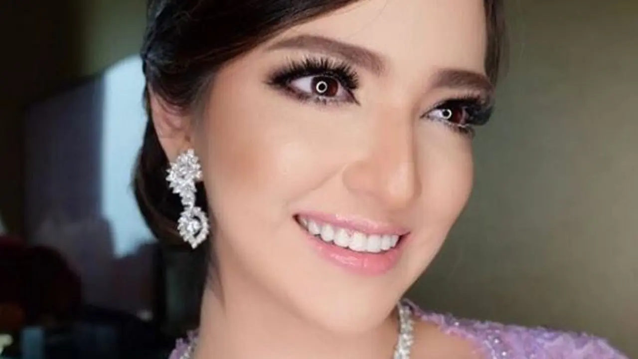 [Bintang] Nia Ramadhani