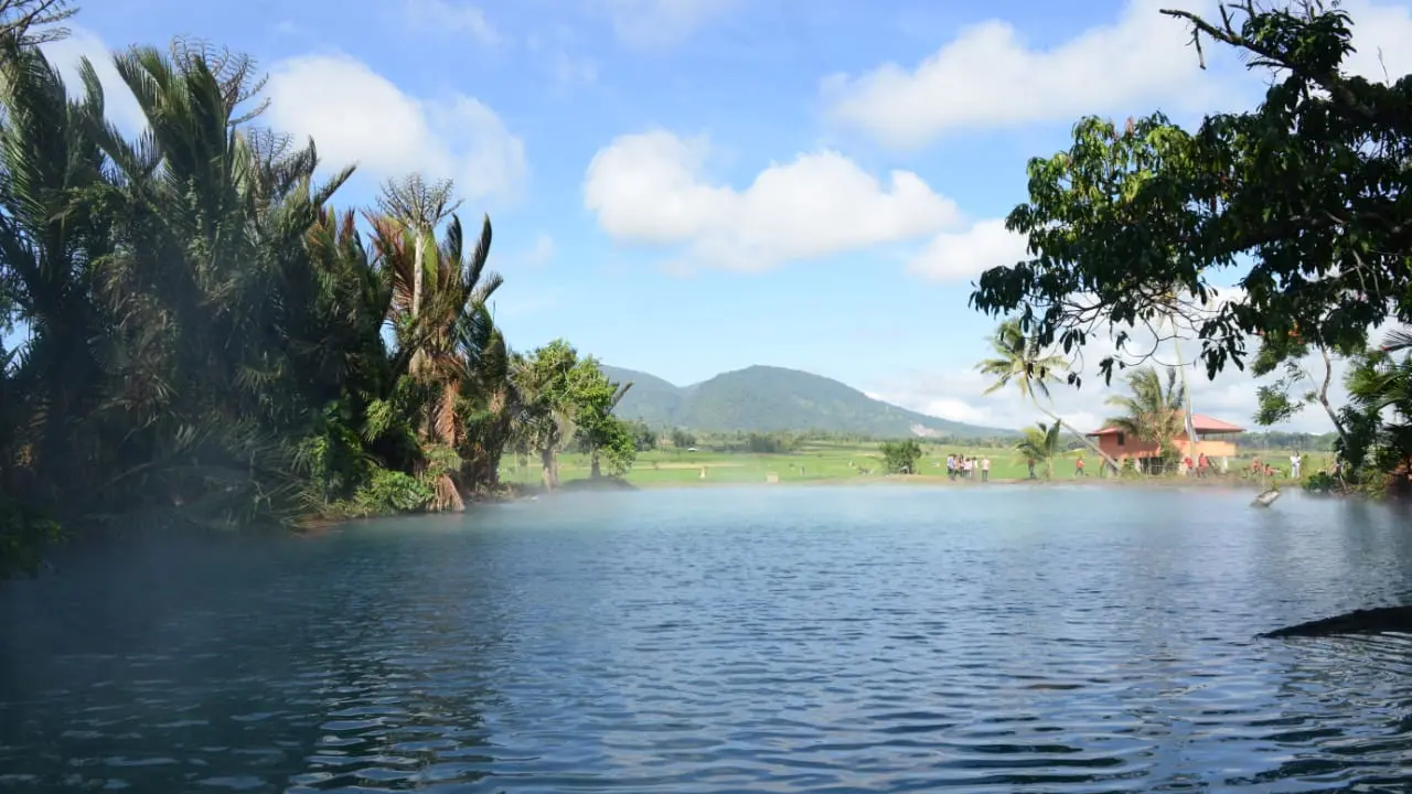 Danau Ranolewo