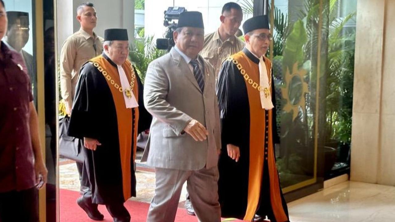 VIDEO: Prabowo Mendadak Cari Menkeu Sri Mulyani Sedih Banyak Hakim Masih Ngekos