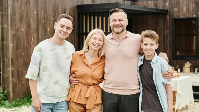 5. Menggunakan Nada Tinggi saat Emosi