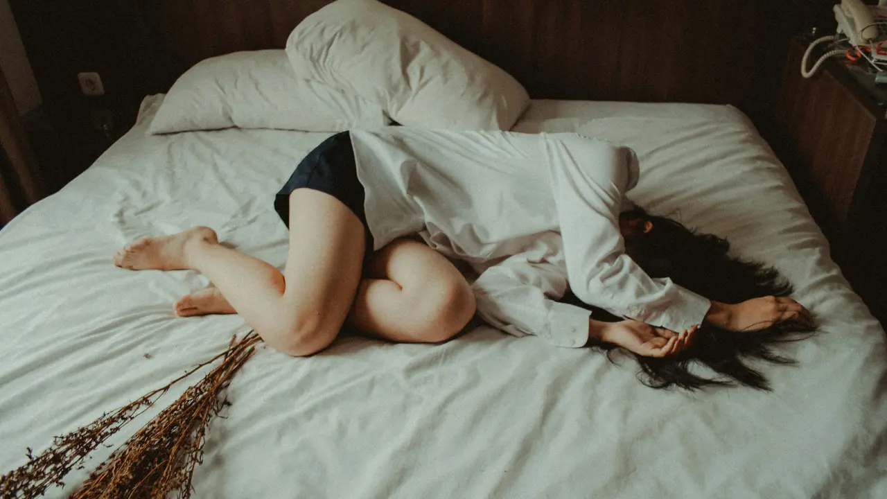 Ketika seseorang tidak bisa mengendalikan emosinya, mereka lebih rentan mengalami gangguan mental.