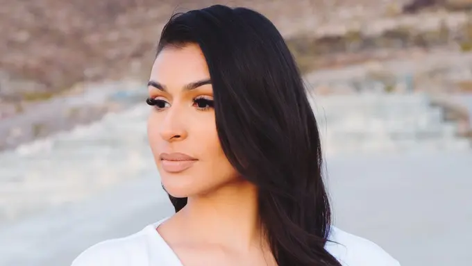 perempuan bekerja karakter zodiak