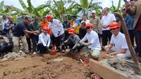 Cak Imin Gandeng Swasta hingga Emak-emak Bangun Rumah untuk Korban Longsor di Sukabumi