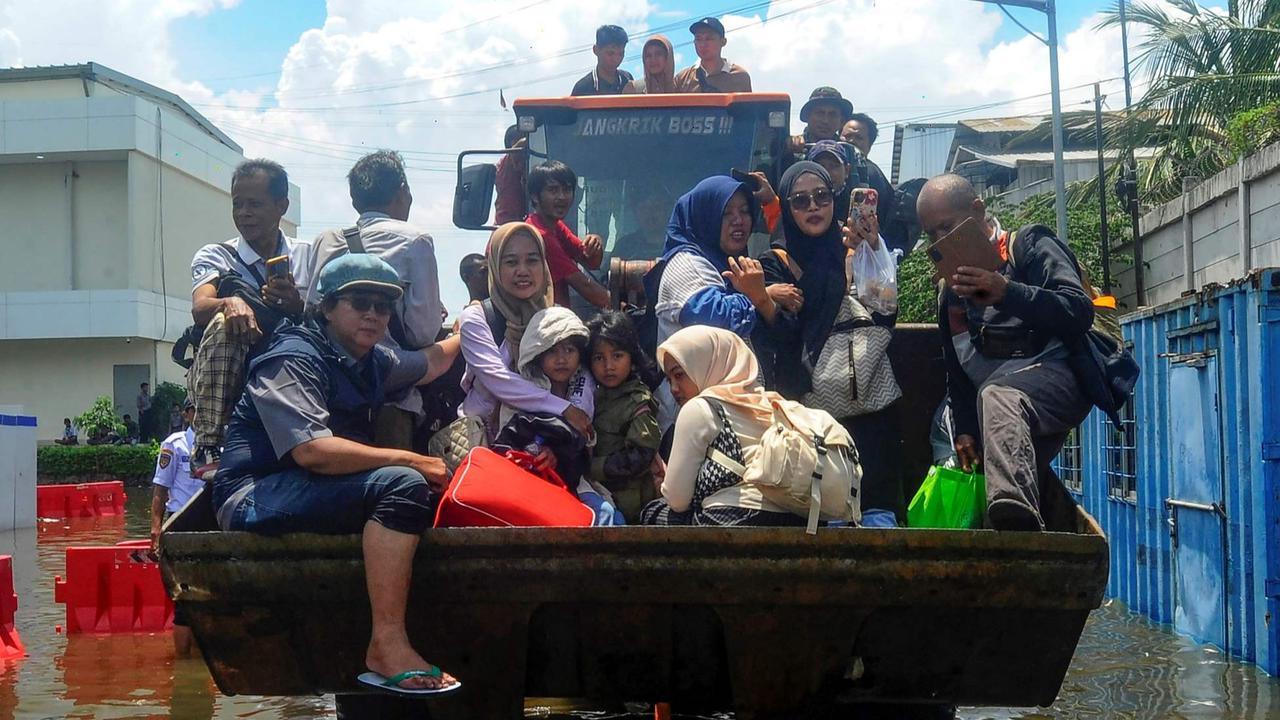 Kaleidoskop 2024: Deretan Foto Peristiwa Menghebohkan dan Bersejarah di Tanah Air