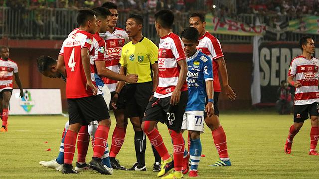 Persib Bandung vs Madura United