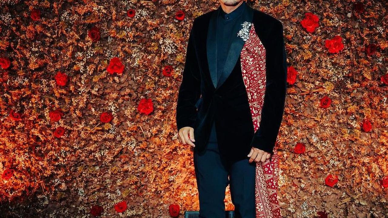 Disebut Paling Green Flag, 7 Foto Pesona Ibnu Jamil Sebagai Senoaji di Series 'GADIS KRETEK'!