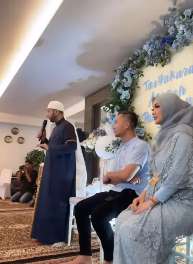 7 Potret Zaskia Gotik gelar akikah anak ketiga, akrab dengan putri sambung