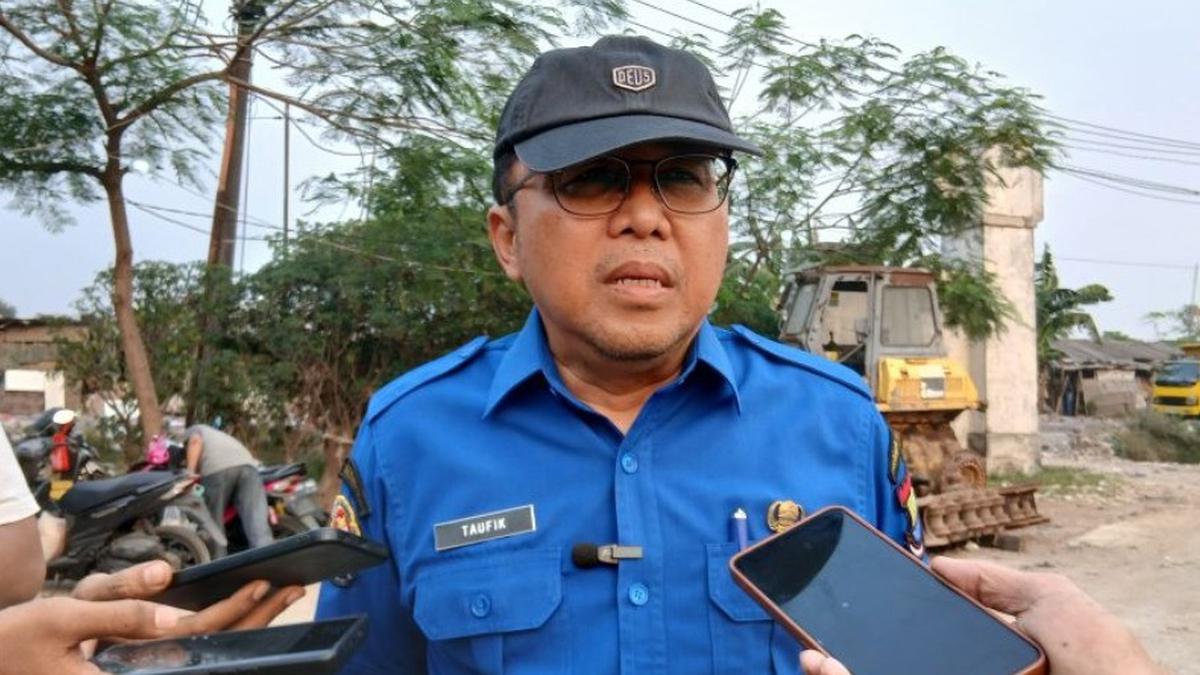 Kebakaran TPA Jatiwaringin Meluas, 15 Warga Diungsikan