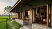 Desain Rumah Dekat Sawah yang Tetap Bersih Saat Musim Hujan, Nyaman dan Mudah Dirawat