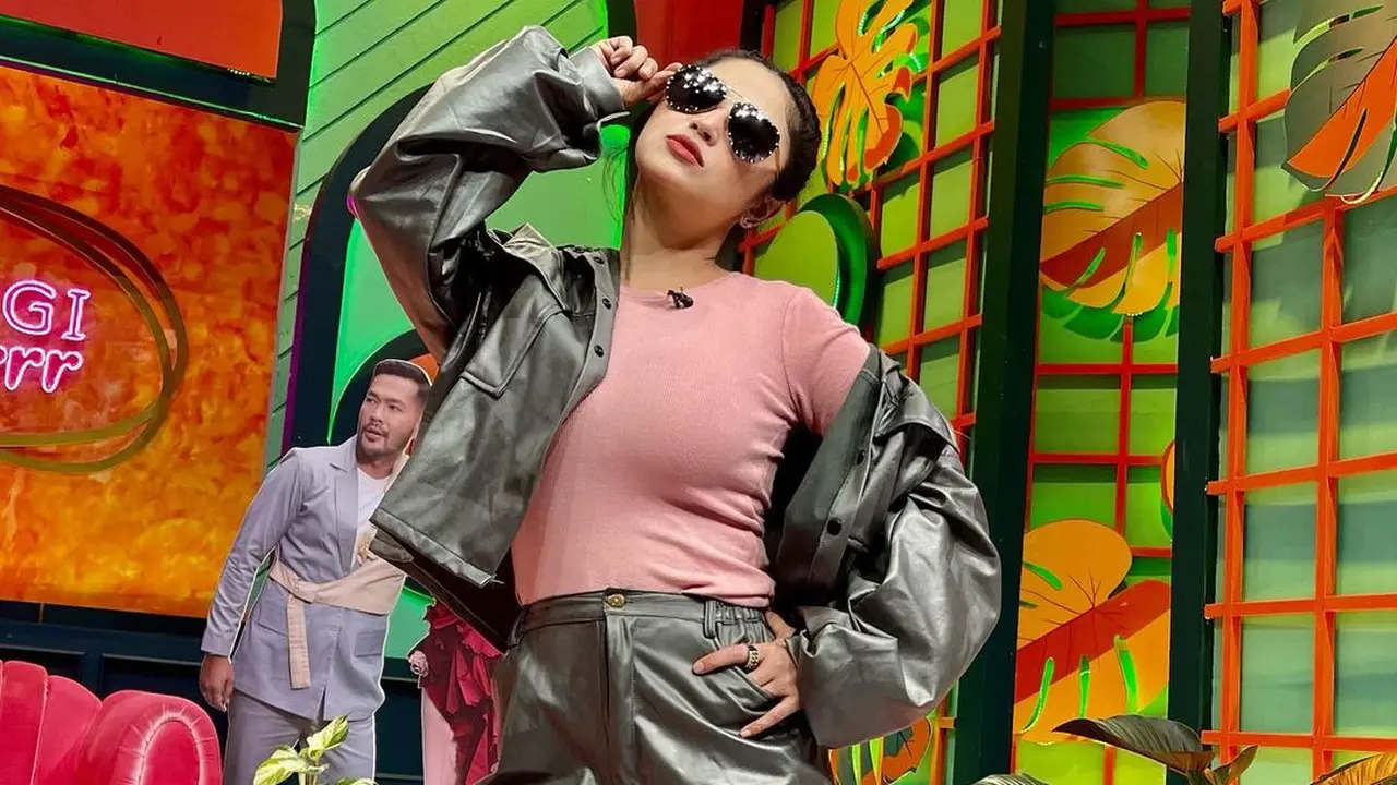 Dewi Perssik. (Foto: Dok. Instagram @dewiperssik9)