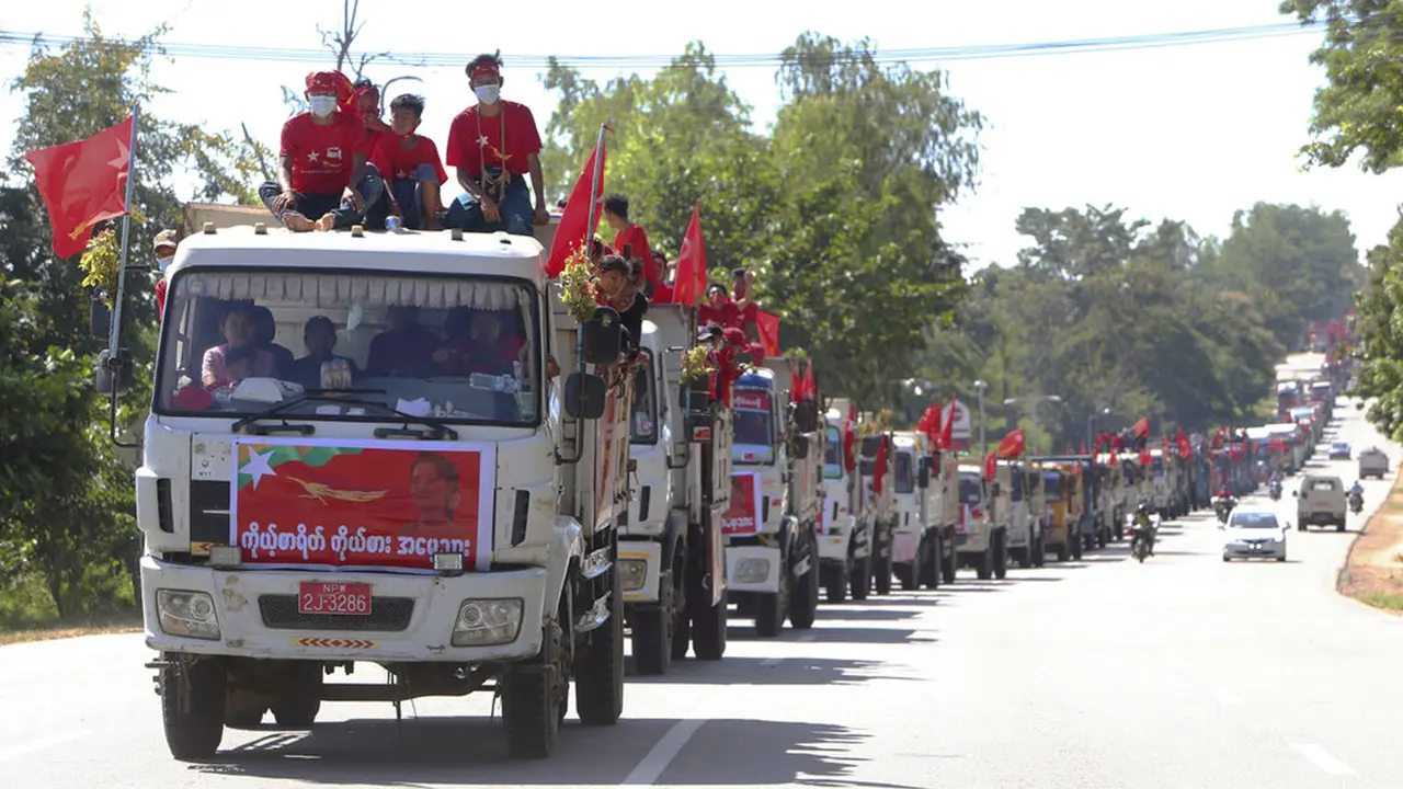 FOTO: Kampanye Pendukung Partai Aung San Suu Kyi Jelang Pemilu Myanmar