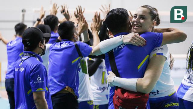 Foto: Tak Terkalahkan, Bandung Bjb Tandamata Juara Final Four dan Jumpa Gresik Petrokimia Pupuk di Grand Final PLN Mobile Proliga 2022