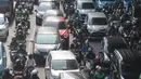 Jika kendaraan bermotor tak lolos uji emisi, maka Polisi akan mengenakan sanksi. (merdeka.com/Imam Buhori)