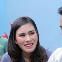 Syahnaz Sadiqah - Jeje Govinda (Deki Prayoga/bintang.com)