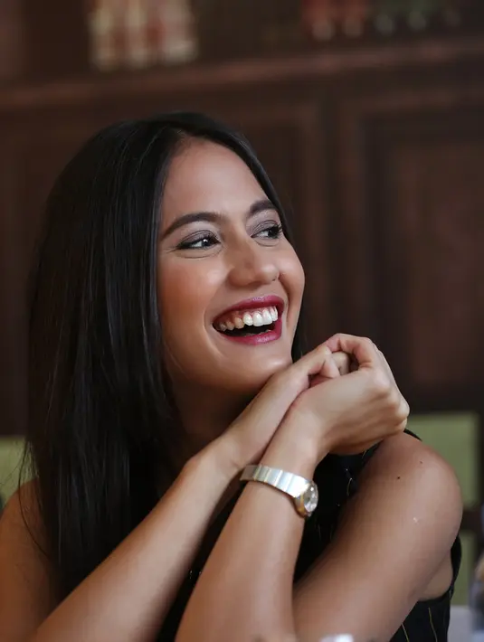 Cerita yang ringan dan menarik, membuat pemeran Angel dalam film Denias, Senandung di Atas Awan itu tidak banyak mengalami kesulitan dalam akting perdananya dalam genre drama komedi. (Nurwahyunan/Bintang.com)