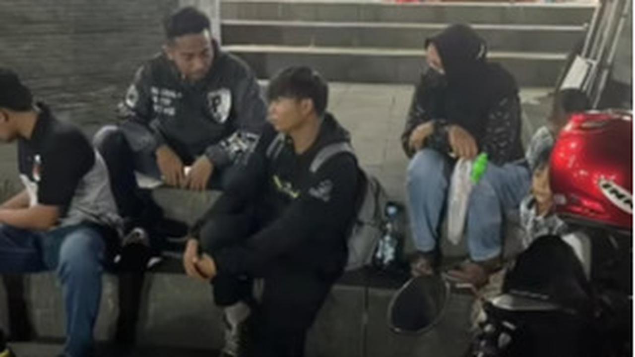 Pemudik Mencari Motor