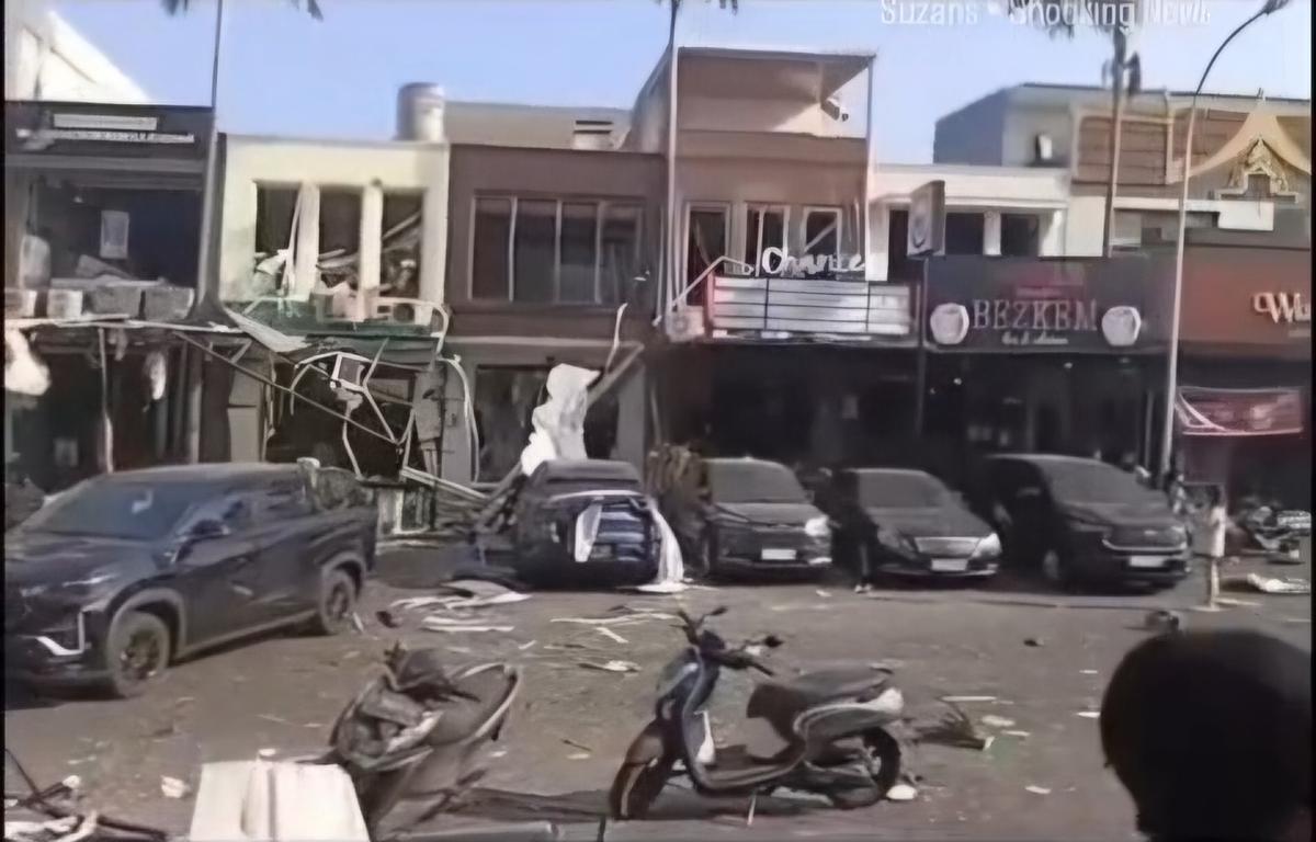 Ledakan Terjadi Di Ruko SanAntonio Surabaya, 5 Orang Mengalami Luka