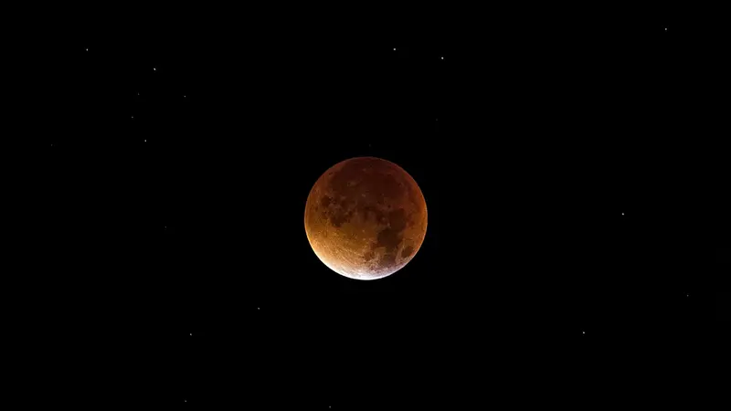 3 Fakta Menarik Gerhana Bulan Total Super Blood Moon 16 Mei 2022, Bertepatan Hari Raya Waisak