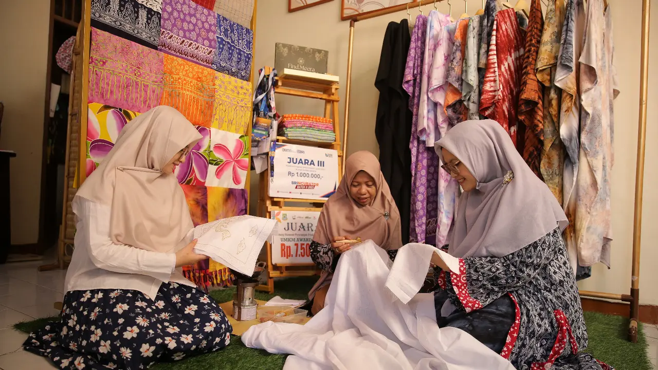 Kisah UMKM Binaan BRI 'Findmeera', Buktikan Daster Bisa Jadi Simbol Gaya dan Pemberdayaan