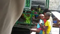 Di Kabupaten Asmat, Papua, ada kebiasaan warga menyayat bagian tubuh agar penyakitnya sembuh. (Biro Komunikasi dan Pelayanan Masyarakat Kementerian Kesehatan RI)