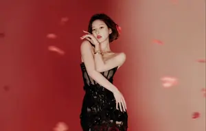 Zhao Lusi Tampil Memukau di Acara Gala dengan Dua Gaun Haute Couture