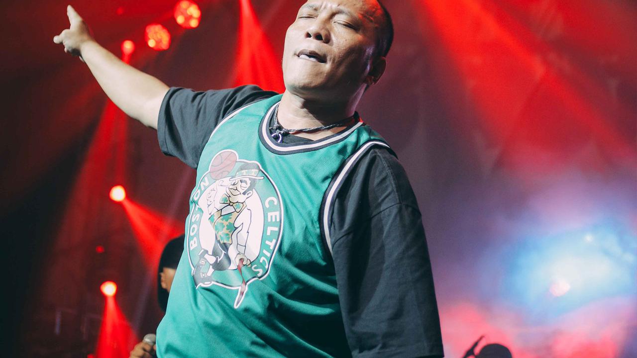 Mengenal Lebih Dekat Pelopor Musik Rap Indonesia, Iwa K